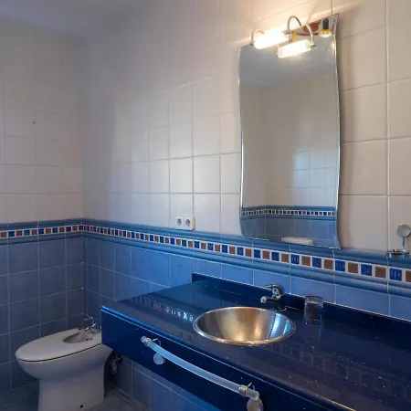 Villa 160717 - Gran Casa En Lloret De 9 Pers 5 Dormitorios Con Terraza Y Piscina Privada. *