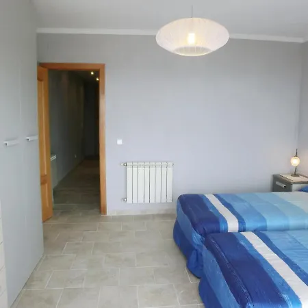 160717 - Gran Casa En Lloret De 9 Pers 5 Dormitorios Con Terraza Y Piscina Privada. Villa